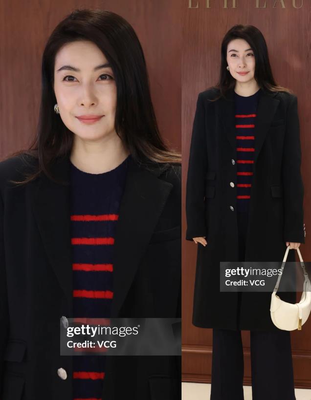 上海这夜，郑秀晶穿薄纱上衣秀身材，被郭晶晶用“奶奶毛衣”艳压