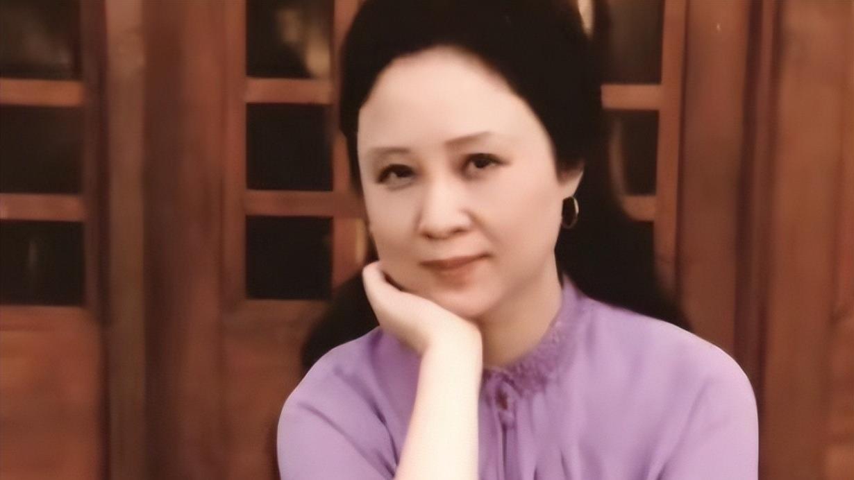 深爱琼瑶的人竟然是蒋仁，而不是平鑫涛，让人泪目！