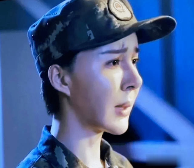 醒醒吧！没军人气质就不要尬演，真正演出军人气场的只服这5位