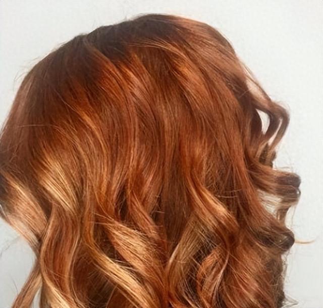 30岁女子每月染发1次,10年后竟得肝硬化?提醒:染发时,谨记这6点