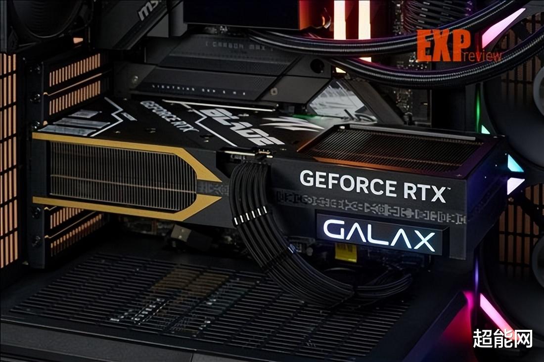 影驰GeForce RTX 5080魔刃评测:尺寸不过分,散热不含糊