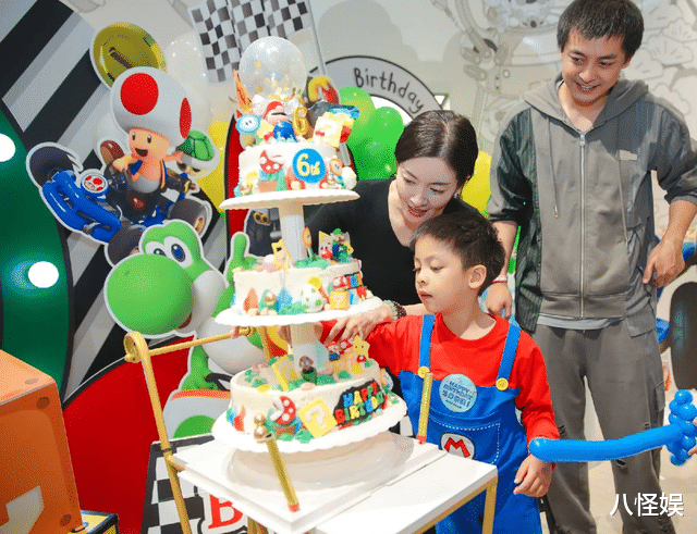 李晟李佳航为爱子庆生，6岁儿子浓眉大眼越长越帅，大名首曝光