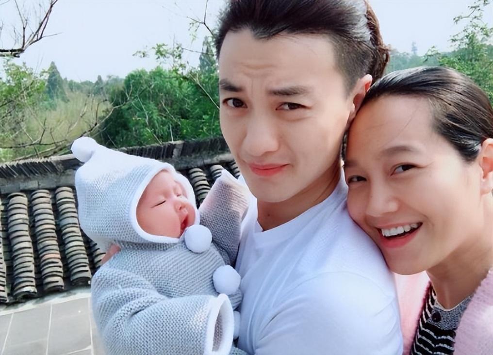 周一围为何突然不“红”了看看他干过的事，便不足为奇了！