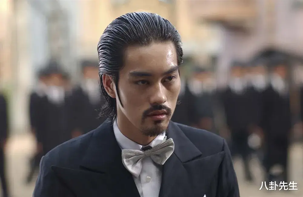 知名港星送儿子到内地军训，被赞会教育孩子，岳父身份大有来头