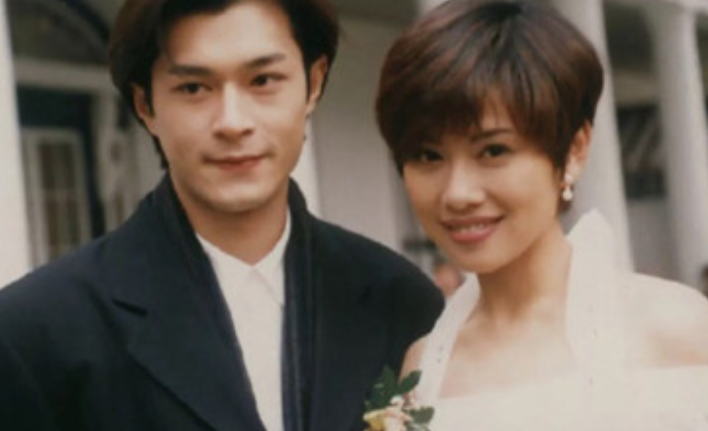 《边水往事》女赌王荣姐:戏里土掉渣,年轻靓到炸,还是挂历女神