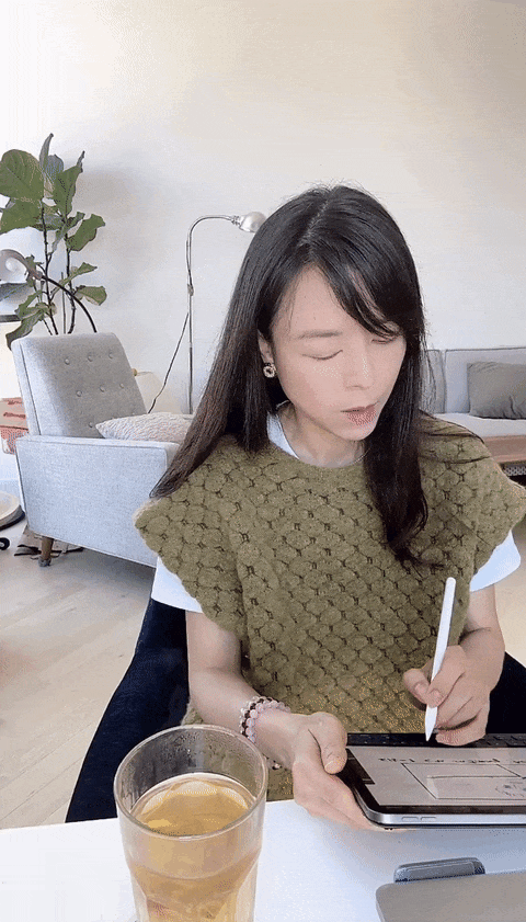 直播写作业的张静初,治好了多少女性的年龄焦虑