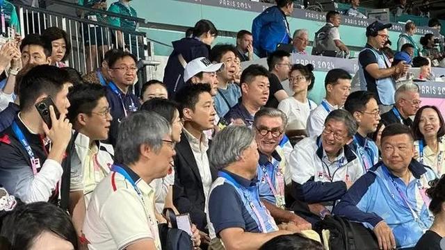 40岁霍启山被撮合和奥运冠军，女方是小10岁博士，撞脸朱玲玲