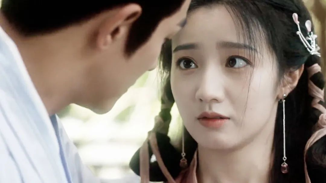 《与凤行》选角太狠了!看到27岁的女七号,才知道什么是花容月貌