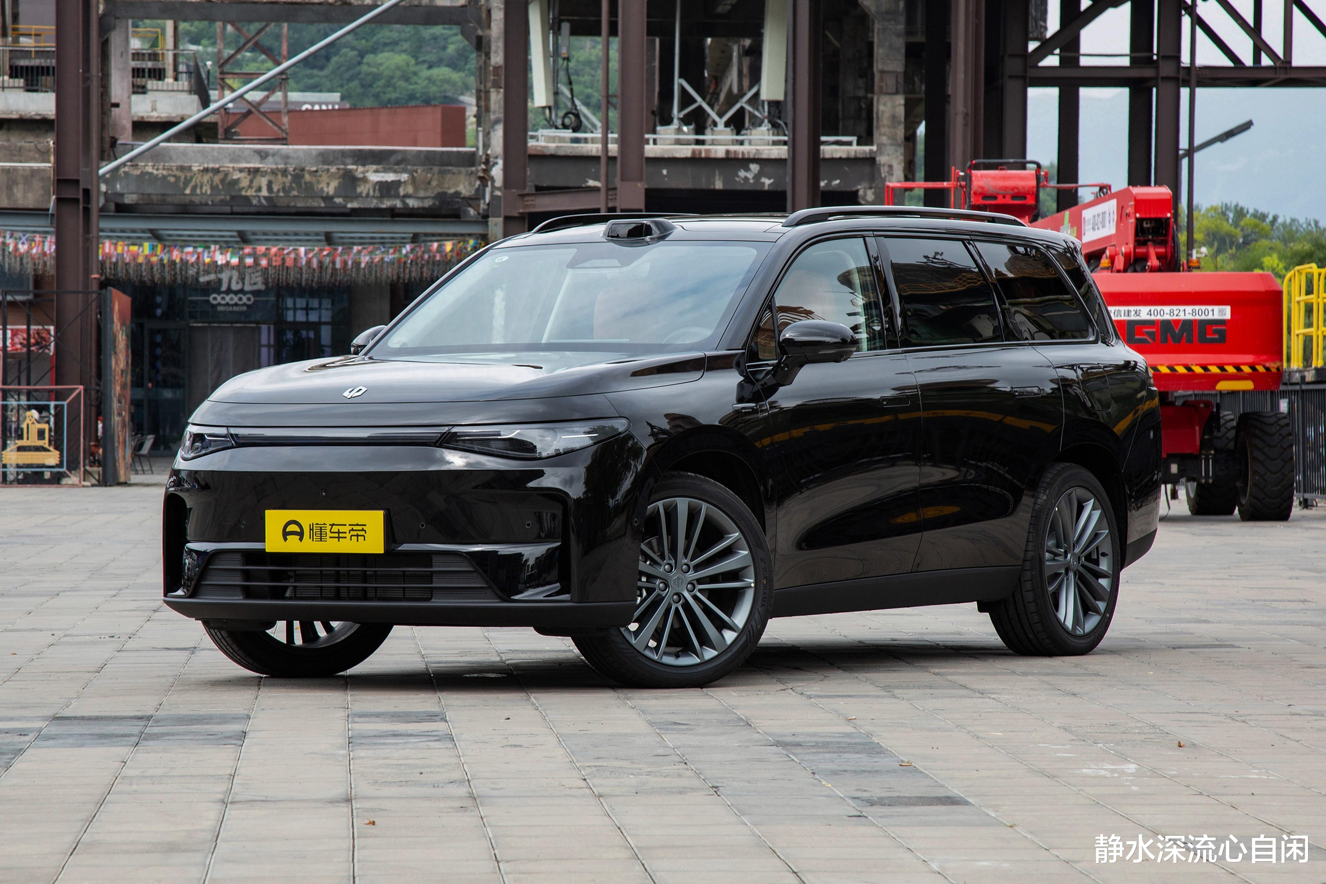20万左右，大六座SUV，580KM续航，6座布局，带你看零跑C16