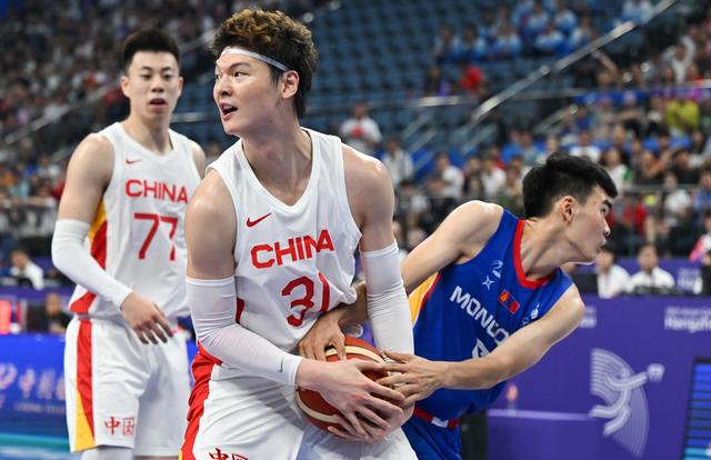 中国男篮集结后仍显亚洲二流，青训改革与职业道德重塑刻不容缓