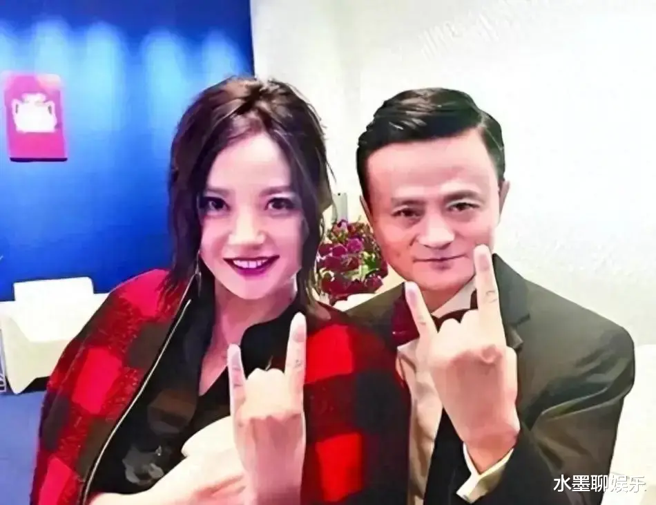 赵薇疑似重归公众视野,作品解封引关注