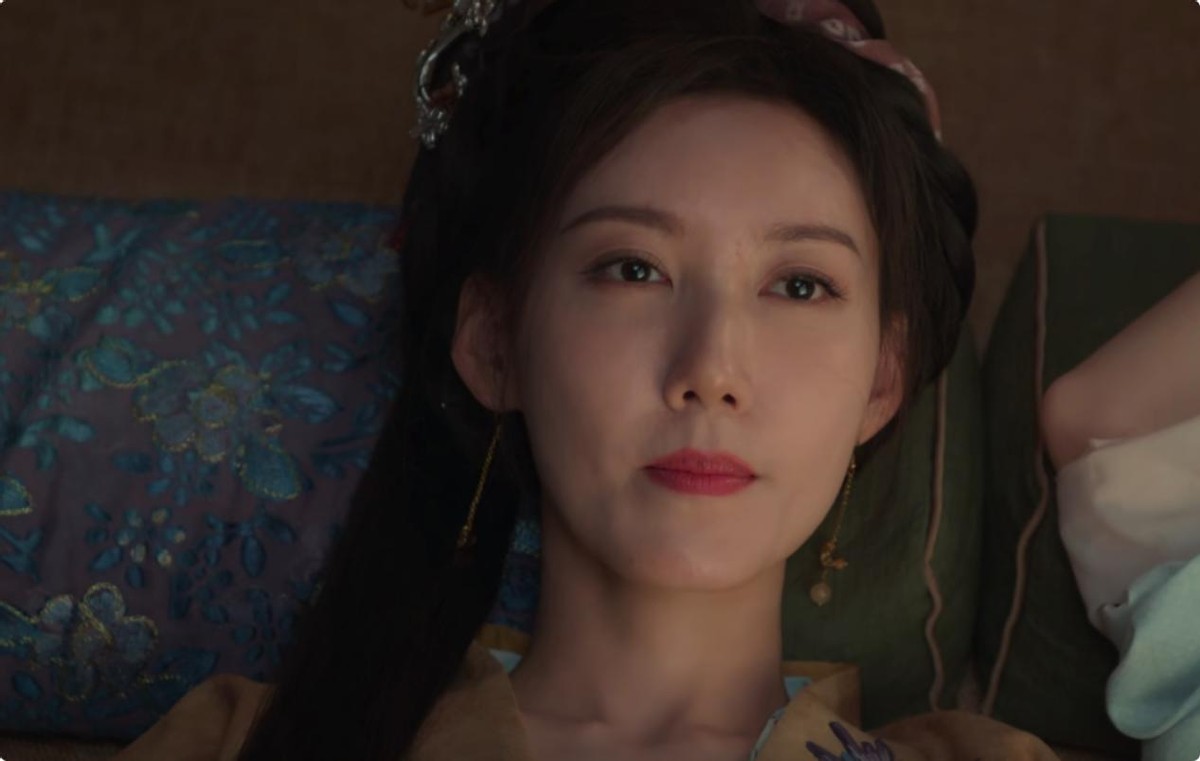 36岁景甜演女儿，跟剧中41岁“妈妈”一同框，画面就尴尬了