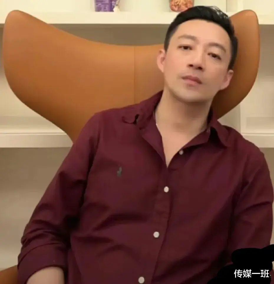 汪小菲去台北学校堵孩子,儿女不知所措,汪小菲哭了