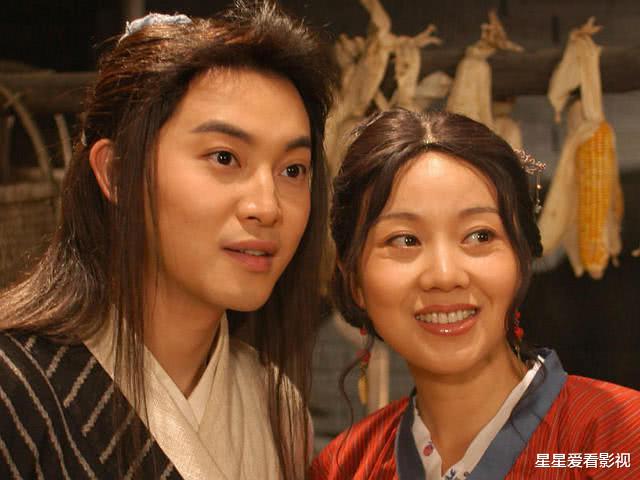 《武林外传》佟湘玉,工资只给2钱,白展堂李大嘴为啥不跳槽?