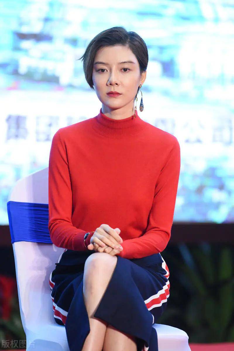 22岁继承百亿家产,5000万娶车晓,“败家子”李兆会现在靠榨汁杯又赚千亿