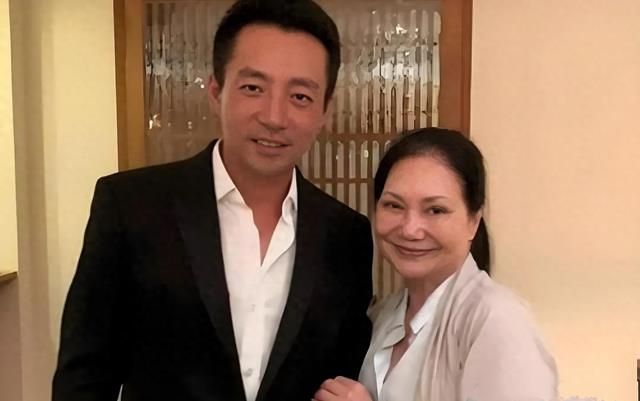 S妈宣战原因揭晓, 怕孩子得不到完整父爱, 俩孩未回京原因也曝光