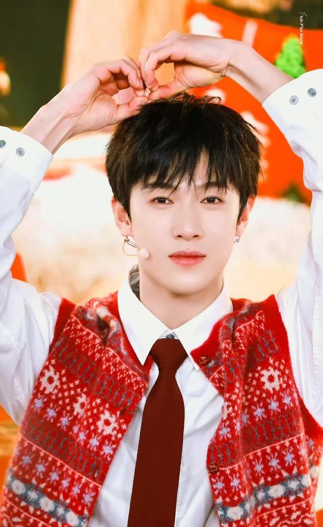 星光大赏来袭,最帅美男洗牌,李现登顶,吴磊第8成毅4林更新第2