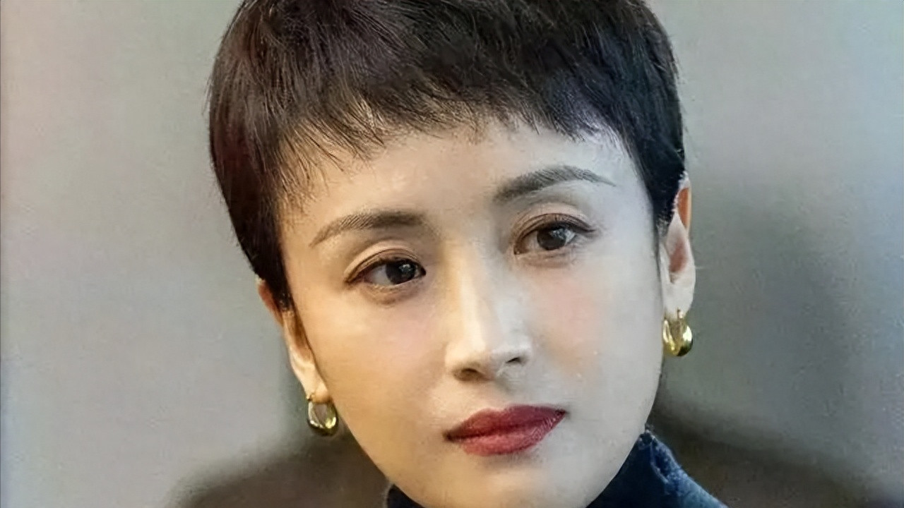 长得漂亮又有演技，演了70部戏也没红，如今44岁终于被殷桃带红了
