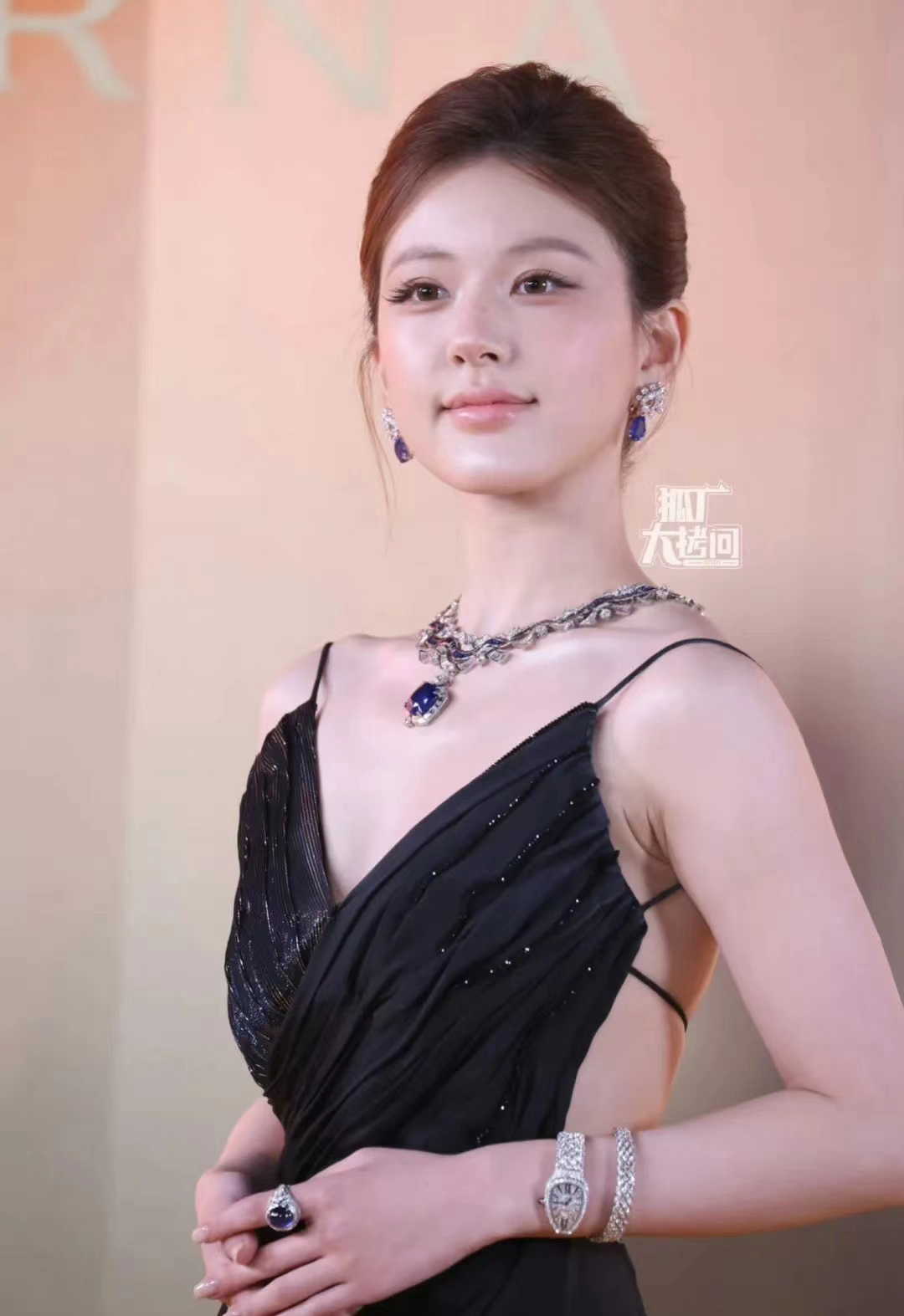 赵露思整容了么?赵丽颖给她打了个样