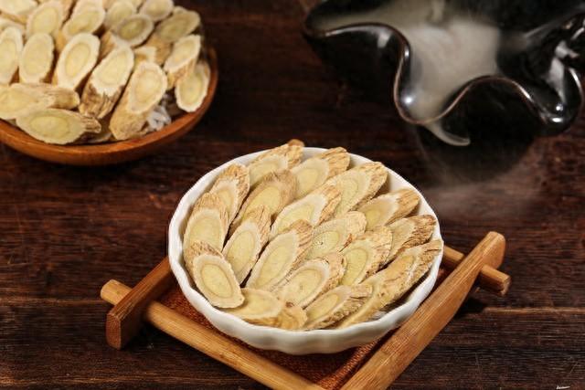 夏季离不开黄芪，搭配这四味，不仅益气止汗，还有这些好处！