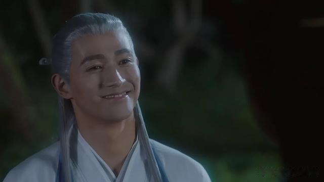 《与凤行》原著:同是神君为爱动情,行止和清夜结局为何截然不同