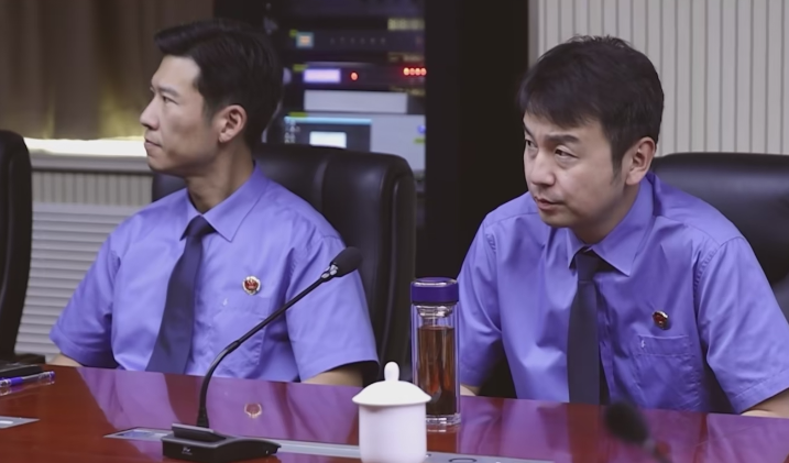 《第二十条》最差演技出来了:五官乱飞不要紧,她有艺谋带进组