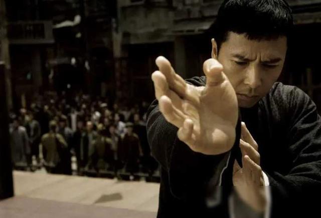 甄子丹终于成为好莱坞大片的第一主演,比成龙晚了20年