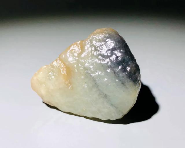 媲美籽料的风化料！被市场低估的戈壁和田玉！