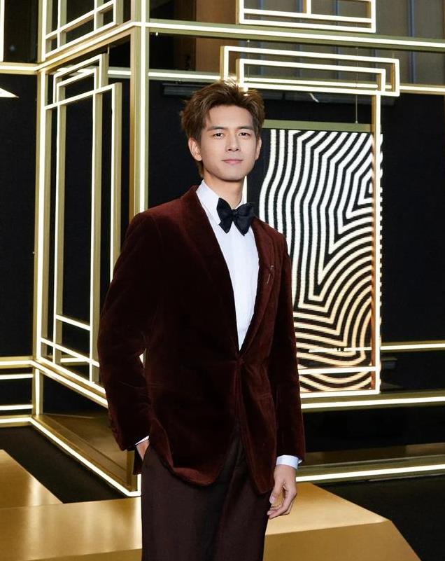 跨年来袭，美男洗牌，王一博登顶，于适9杨洋8李现7成毅6肖战第2