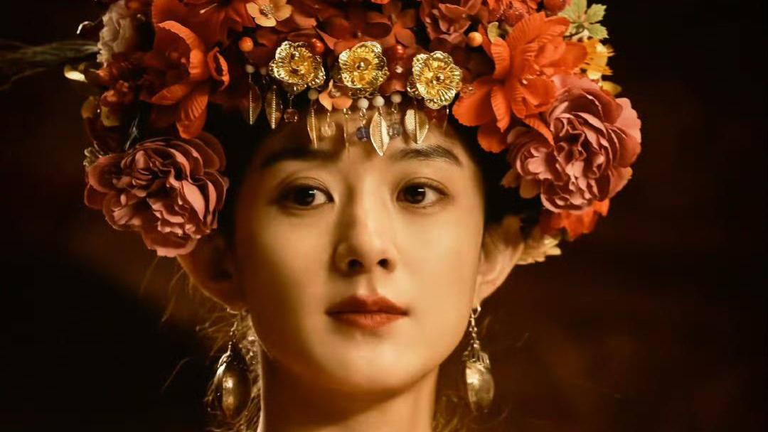 赵丽颖新电影获好评，与张百乔拜堂戏成经典，新娘妆造让人痴迷