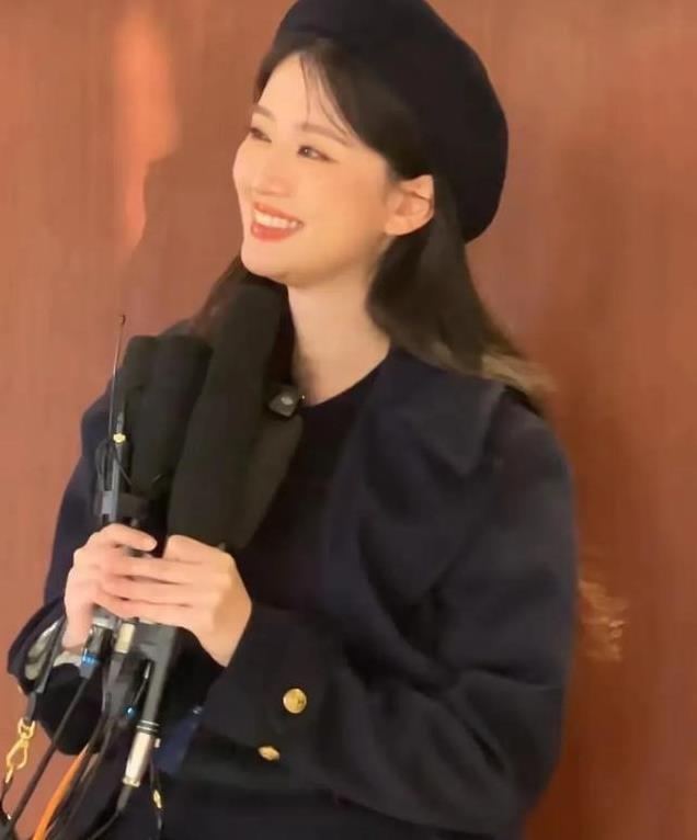 乔欣大变样!婚后首次公开活动,胖了也柔和了,网友:一脸的孕味