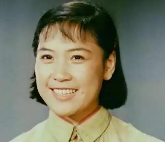 看89岁陶玉玲现在的处境才知道,原来王晓棠早已把答案说出来了