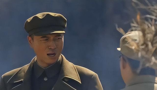 为什么王雷饰演的军长遭到非议,和演员马少骅比较一下,就明白了
