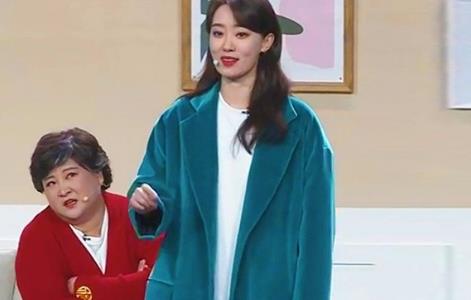 杨幂寝室4个人火了3个,为什么不帮剩下那个?杨幂:真心带不动