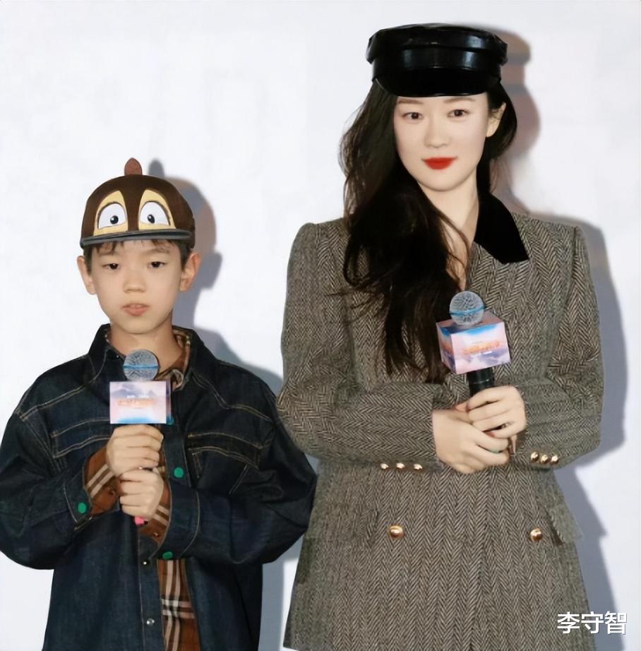 发福被质疑怀孕后,霍思燕又被曝带女儿喝下午茶,二胎来源惹争议