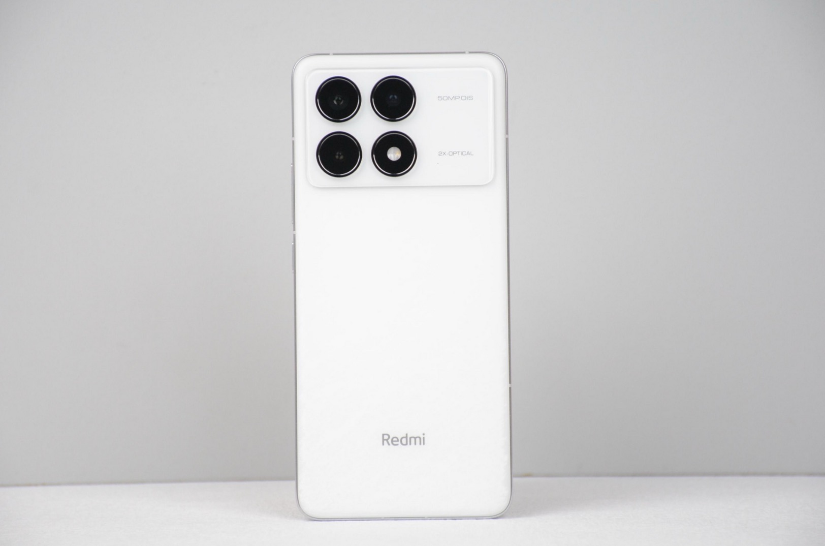 5分鐘賣出60萬臺(tái)，16GB+1TB+2K屏，如今小米開始清倉模式