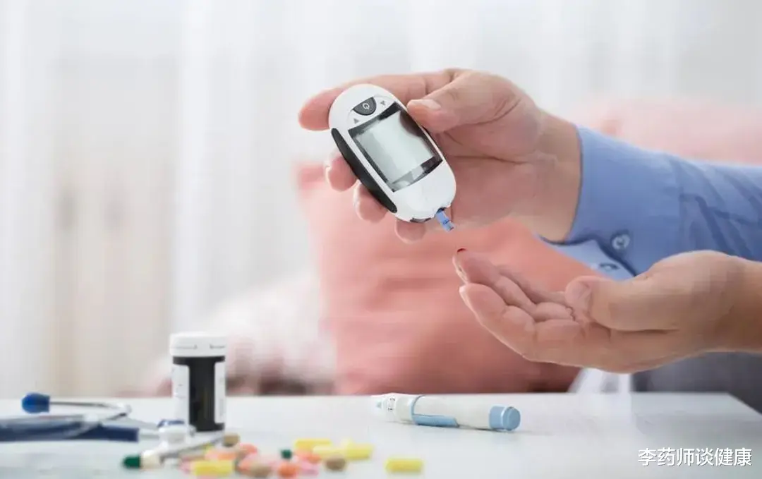 长期吃阿托伐他汀，你担心的4大“坑”，如何避开一一说清