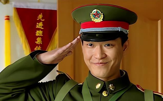 明明同一人,演完《士兵突击》,再演《我是刑警》,差点没认出来