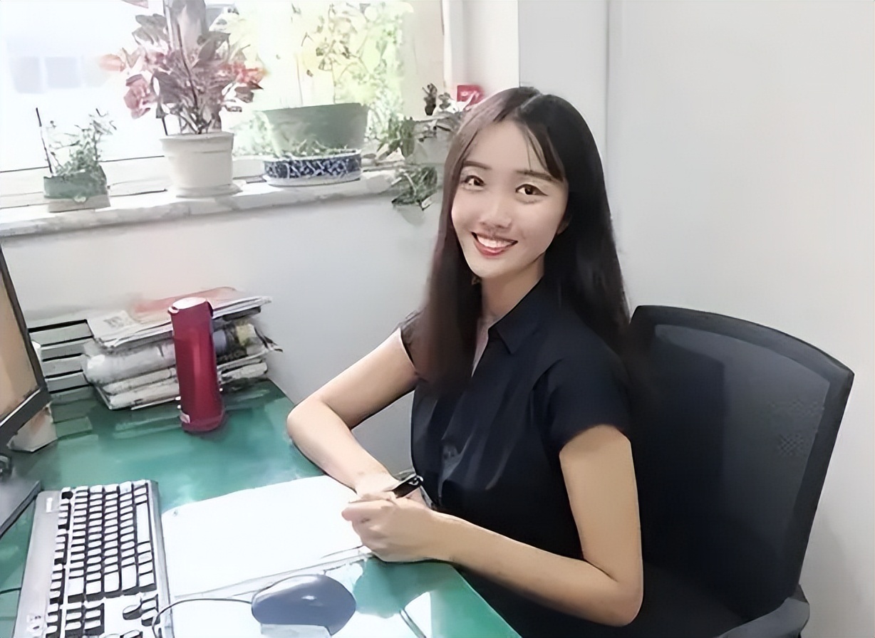 男大学生“理想女友”职业排名,公务员仅排第二,榜首才是香饽饽