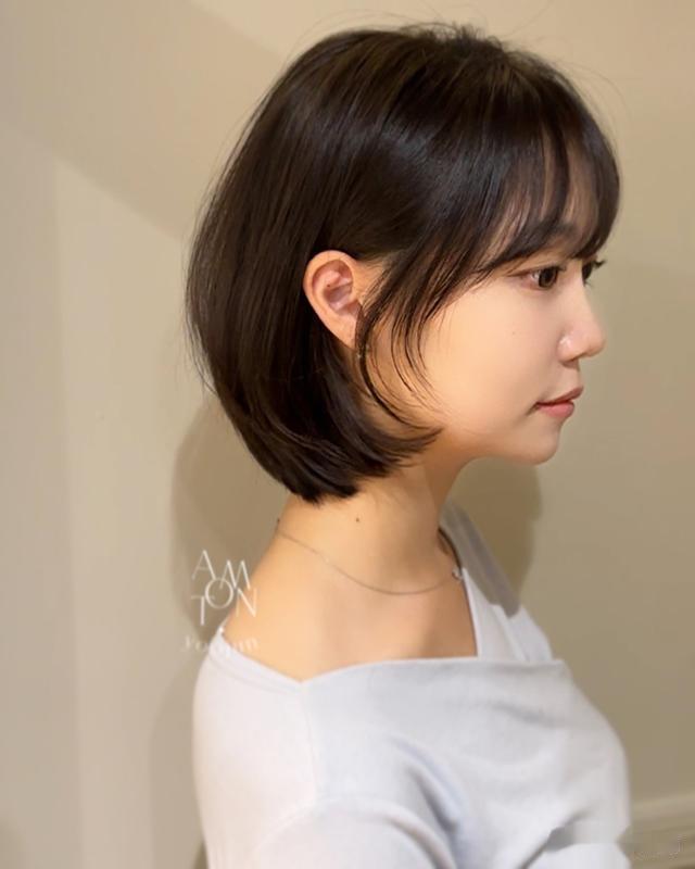 女士短发别乱剪，最时尚还是波波头，百变减龄美美哒