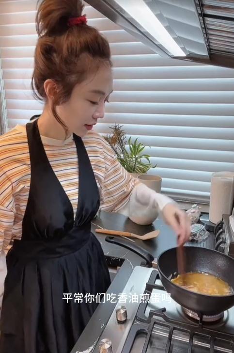 姜妍的鲜虾滚蛋饺子火了, 10万网友纷纷点赞: 简单好做还好吃!