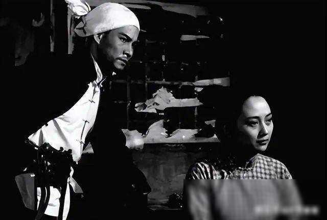 一代传奇离世,癌症晚期遗憾终,子女皆成骄傲继承衣钵!