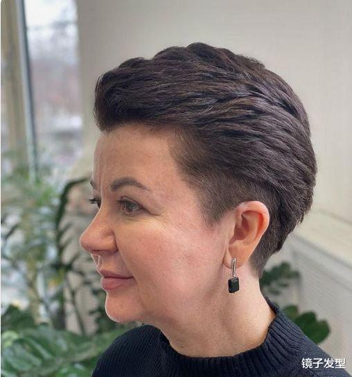 中年女性发型别乱剪,看看这三种,让你美丽还如意