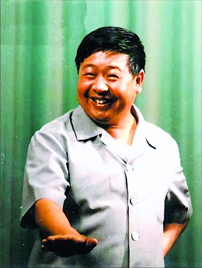 侯宝林到底有多少徒弟?马季清理3个,侯耀华又给父亲收了一个