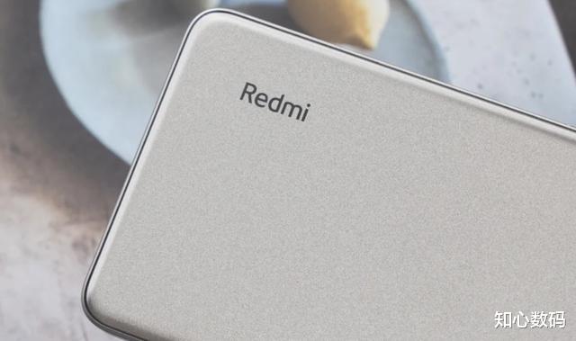 红米大胆“亮剑”,12GB+256GB降到1409元,后悔新机买早了