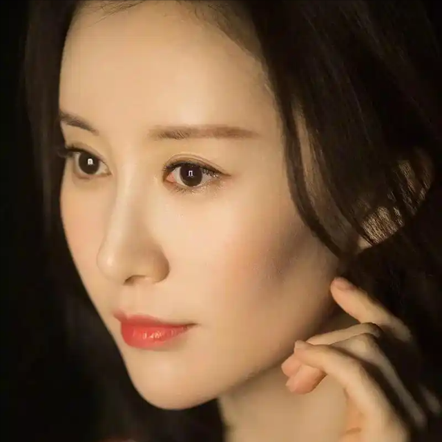 一线女明星舒畅:7年没戏拍,如今拍短剧,哪怕日薪2万也知足