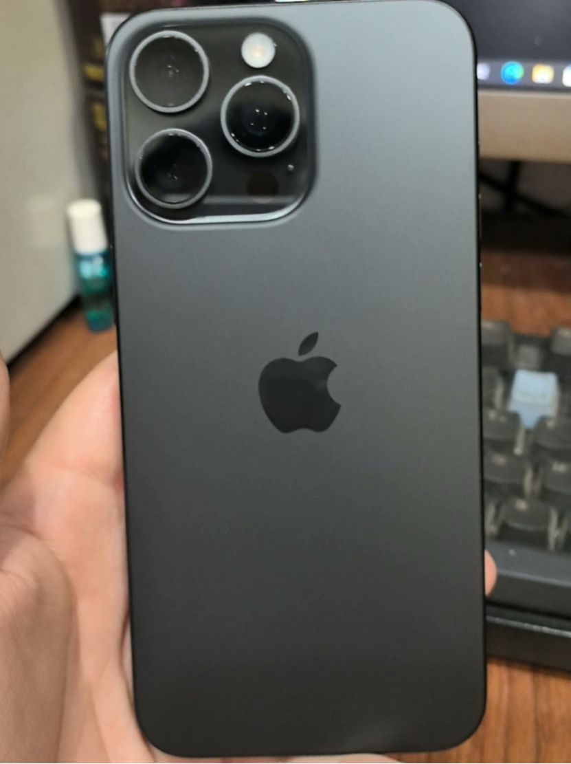 iPhone16破发!老款旗舰iPhone15Pro Max却销量暴涨!