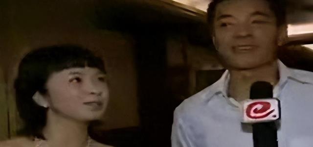 她19岁爱上“老男人”,同居7年被抛弃,如今45岁脸肿僵硬似蔡明