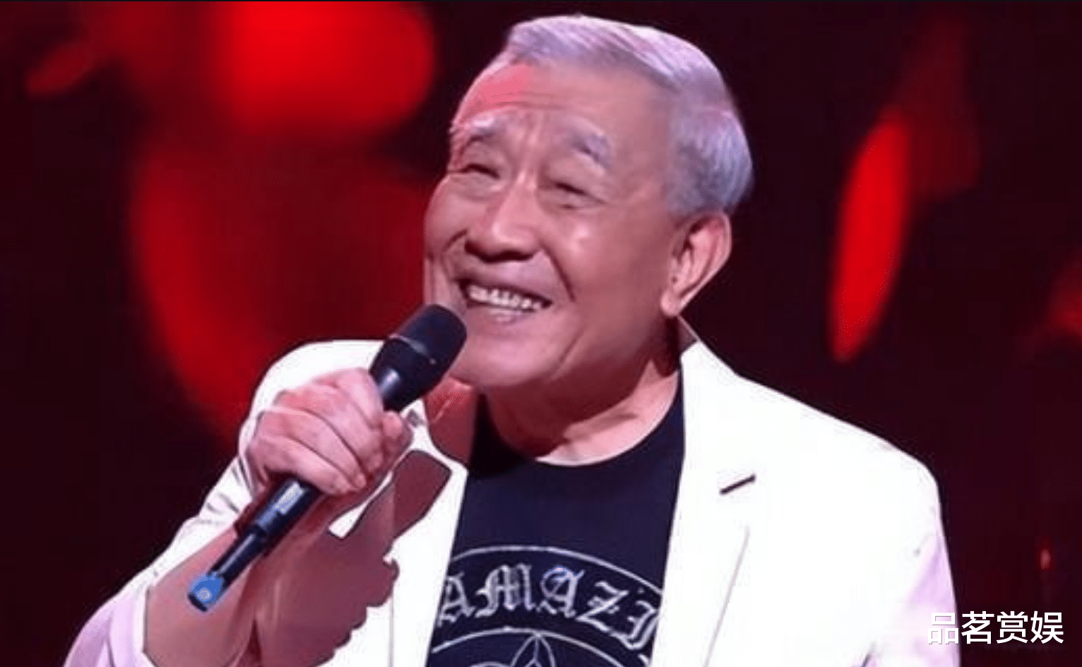 ?82岁张帝现状:白发老态,儿子上高中,小33岁妻子仍风韵犹存