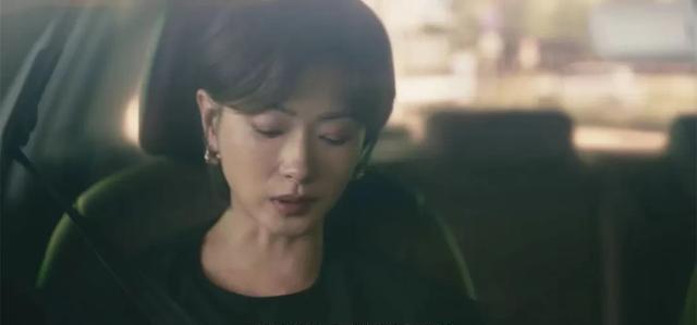 伊能静发小作文猛夸刘亦菲和黄亦玫，文笔感人，果然女人最懂女人